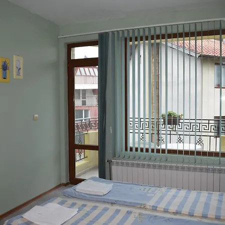 Sunny House 招待所