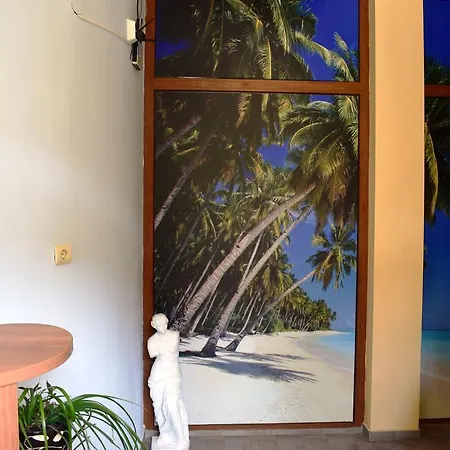 招待所 Sunny House