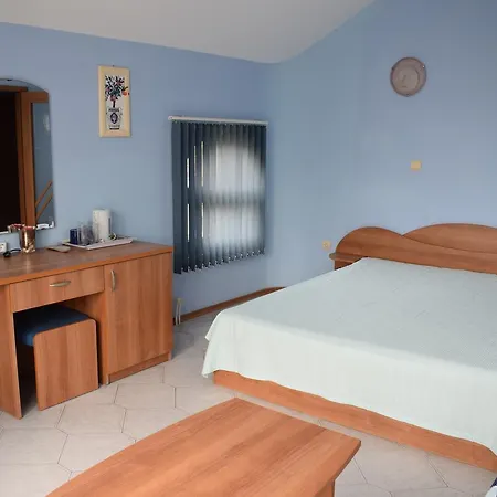 Sunny House 茨雷沃